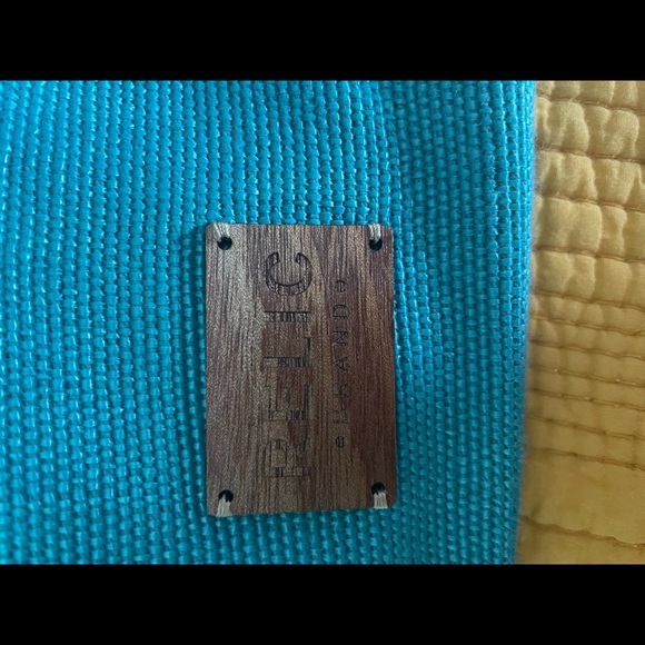 Relic Handbag with Crossbody Strap - Picture 12 of 15